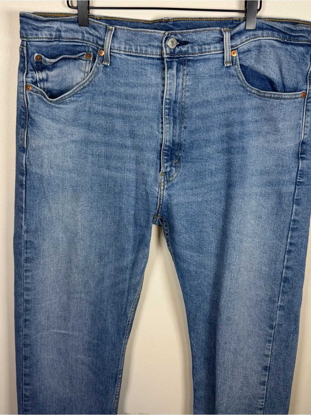 Levi’s 505 Men’s Straight Leg Jeans Size 40x30 Classic Blue Denim Whiskering